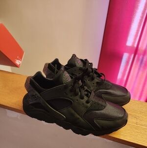 Nike Air Huarache Sneakers Black Mens Size 11